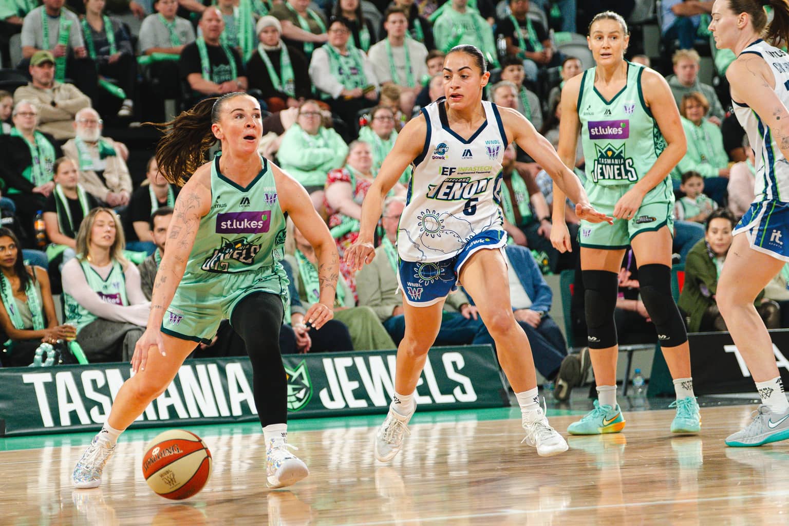 Tasmania Jewels beat Geelong Venom in sold-out first ever WNBL game ...